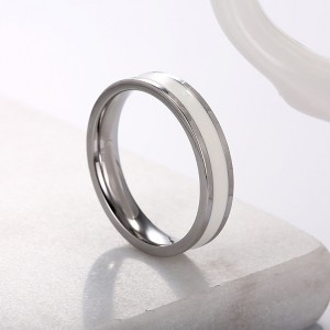 Freshing Lady Essential Accessories Small Titanium Spinner Rings